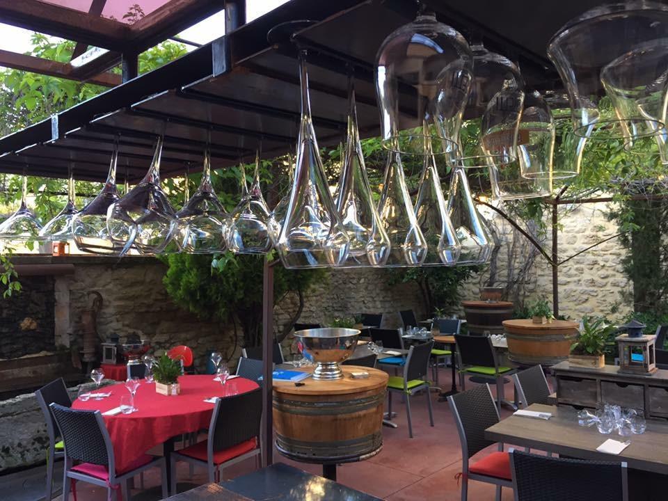 Le Vieux Bistrot Hotell Cabrières-dʼAvignon Exteriör bild