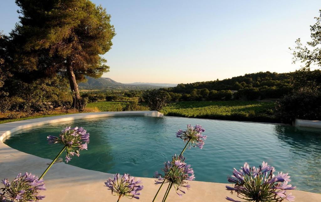 Le Vieux Bistrot Hotell Cabrières-dʼAvignon Exteriör bild